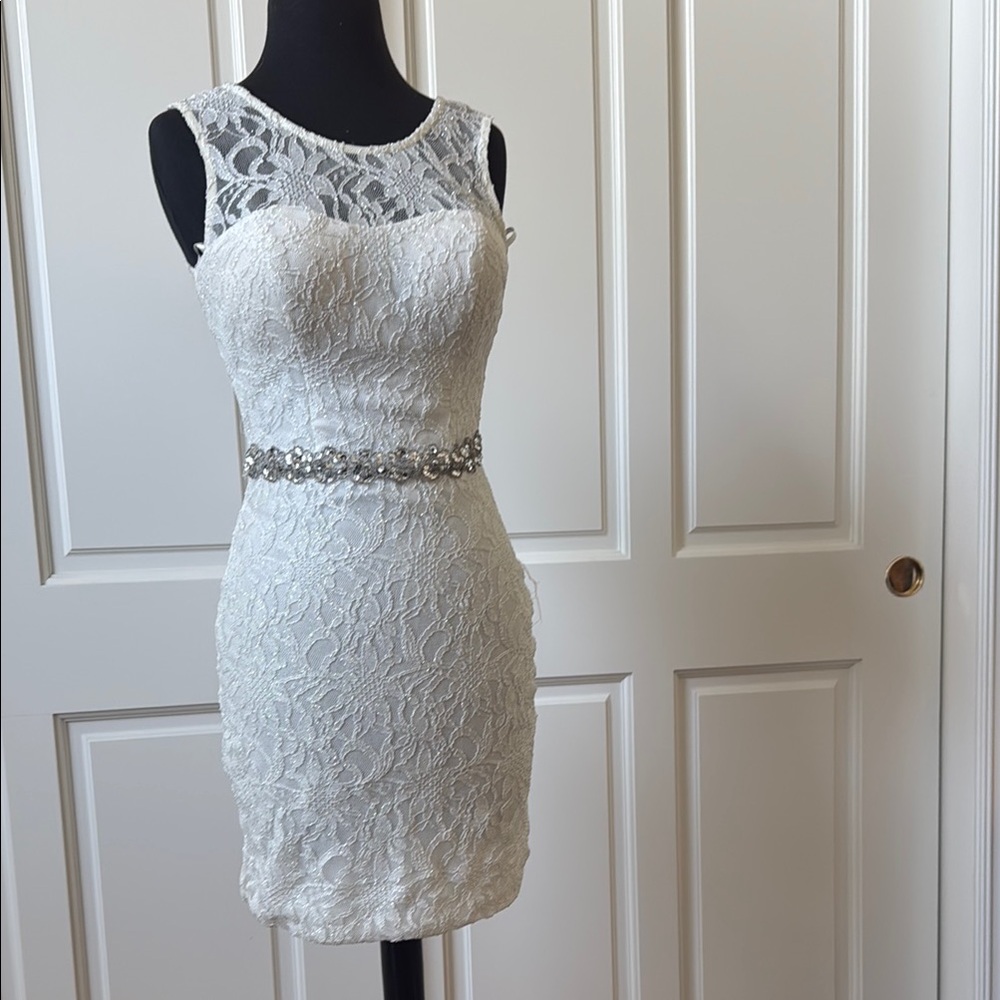 Elegant White Lace Dress